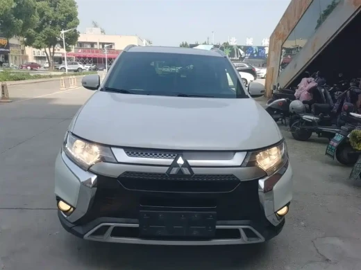 Mitsubishi Outlander 2019 2.0L 2WD Enjoy Edition 7-seater China V