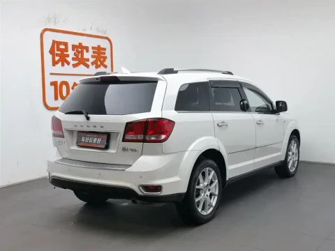 Dodge Journey 2015.05 118800 км