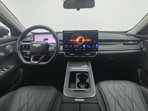 Chery Fengyun Fengyun A8L 2024.12 56300 км