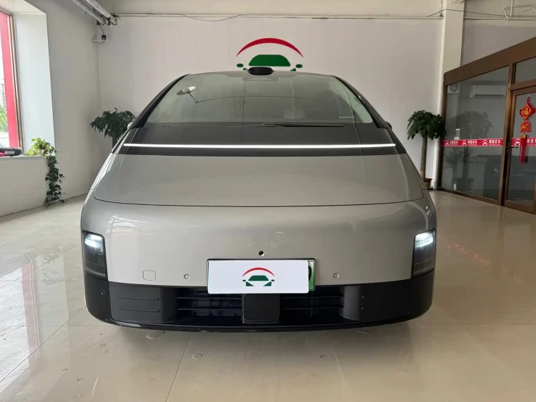 Li Auto MEGA 2025 Model Home Family Special Edition