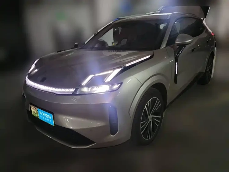 Lynk &amp; Co 08 EM-P 2025 120km Long Range Halo