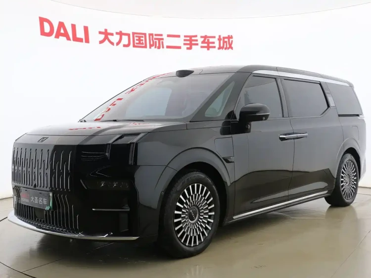 ZEEKR 009 2024 6-seat Executive AWD 108kWh