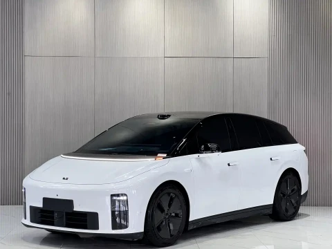 Li Auto i6 2025 2WD Base Model