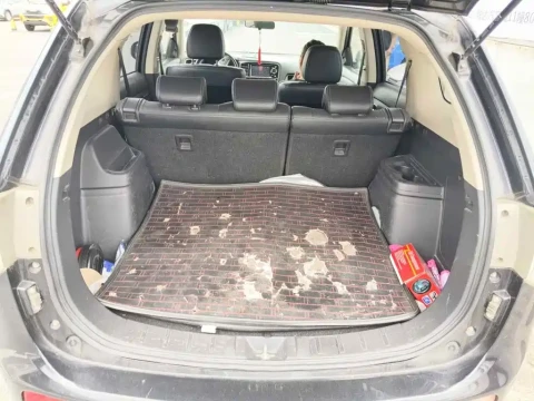 Mitsubishi Outlander (Import) 2013 2.4L 4WD Luxury Navigation 5-seater