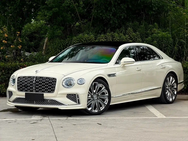 Bentley Flying Spur 2024 4.0T V8 Mulliner