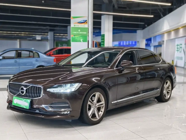 Volvo S90 2019 T5 Momentum