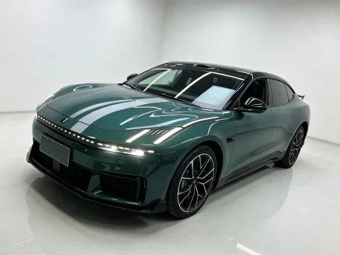 Lynk &amp; Co 10 EM-P
