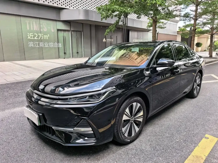 Geely Galaxy Galaxy A7 2025 EM-i 150km Premium Edition