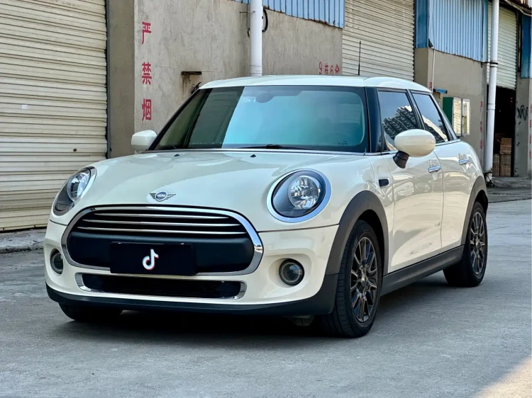 MINI 2021 1.5T ONE PLUS