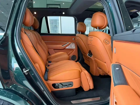 AITO Wenjie AITO M8 2025 Extended Range Ultra 53.4kWh 6-Seater