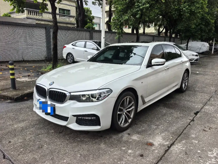 BMW 5 Series 2018 525Li M Sport Package