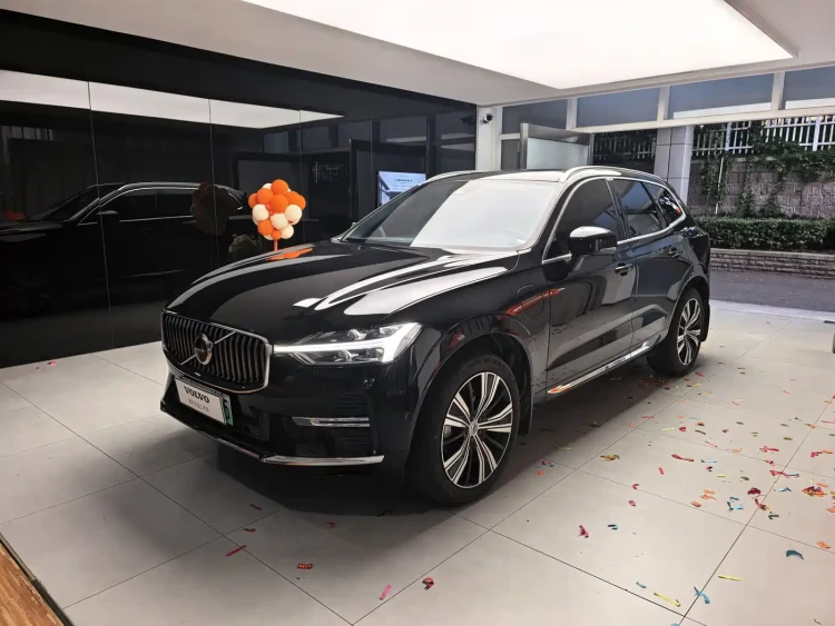 Volvo XC60 Plug-in Hybrid 2022 T8 PHEV AWD Inscription Luxury