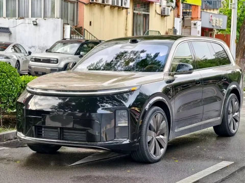 Li Auto Li Xiang L9 2026 Base Model