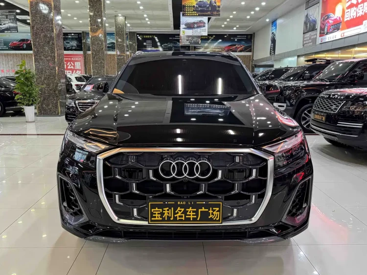 Audi Q7 2024 55 TFSI quattro S line Sport