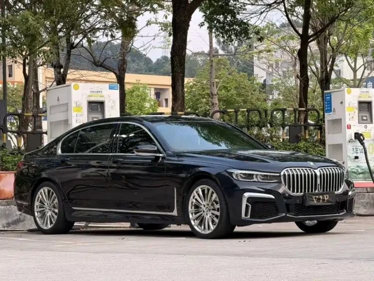 BMW 7 Series 2021 Model 730Li M Sport Package