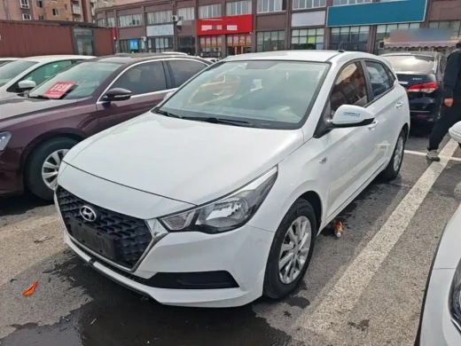 Hyundai Verna RV 2017 1.4L Manual Cool Edition GLS China V