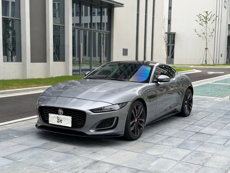 Jaguar F-TYPE 2022 P300 Hardtop R-DYNAMIC BLACK