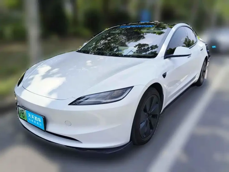 Tesla Model 3 2025 Long Range All-Wheel Drive