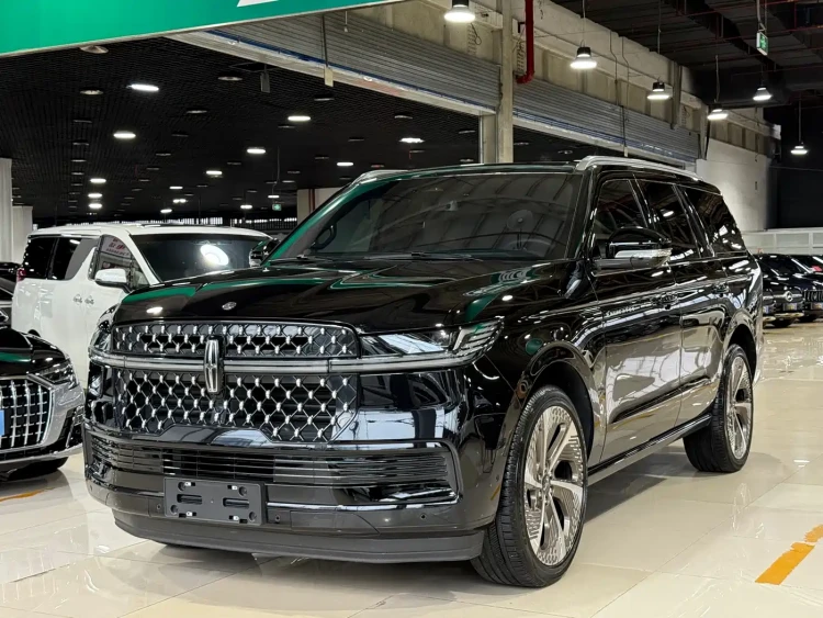 Lincoln Navigator 2025 3.5T Presidential Edition