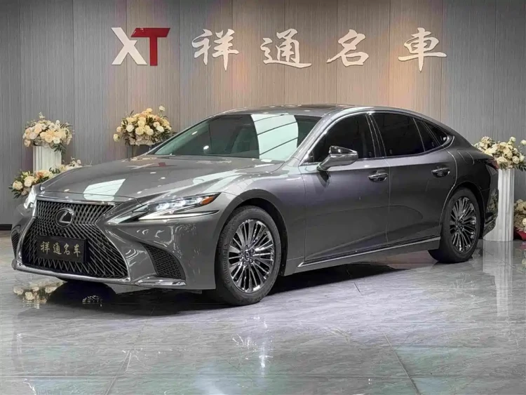 Lexus LS 2018 350 Excellence Edition China V