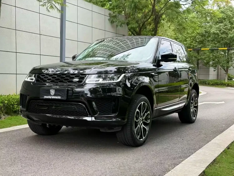 Land Rover Range Rover Sport 2021 3.0 L6 Gloss Black Edition