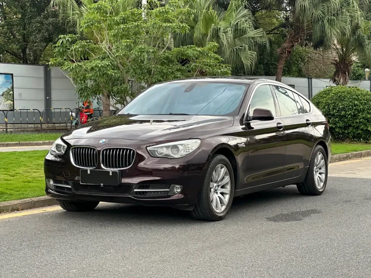 BMW 5 Series GT 2010 535i Luxury Model