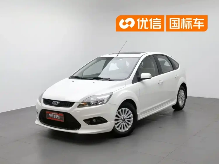 Ford Focus 2013 Hatchback Classic 1.8L Manual Fashion