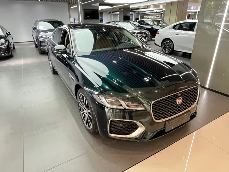 Jaguar XFL 2025 2.0T P250 FWD Luxury Edition