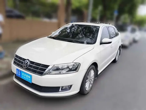 Volkswagen Lavida Tour 2013 1.6L Automatic Comfort