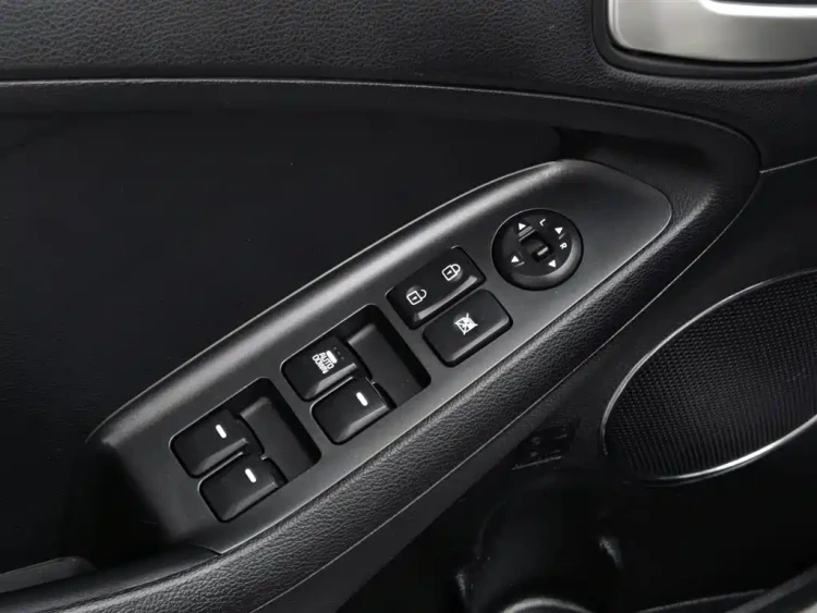 Kia K3 2015 1.6L Automatic GLS