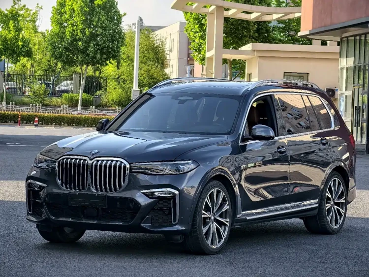 BMW X7 2019 xDrive40i Executive M Sport Package