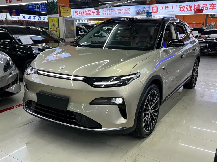 Leapmotor C11