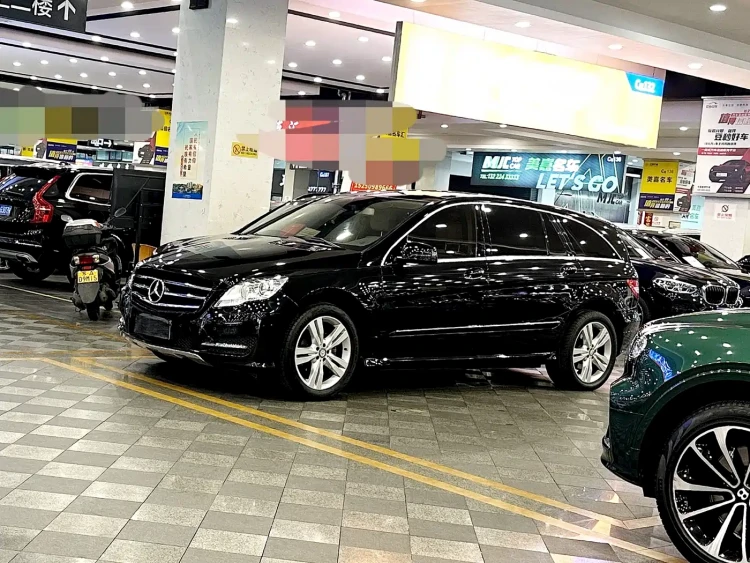 Mercedes-Benz R-Class 2017 R 320 4MATIC Luxury Collector's Edition