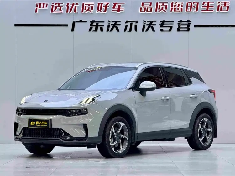 Lynk & Co 06 EM-P 2023 1.5T Remix PHEV Pro