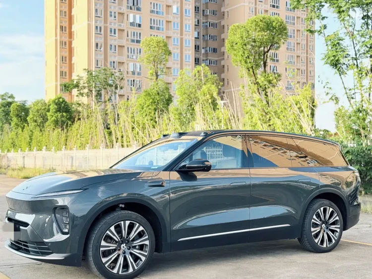 NIO ES8 2023 100kWh