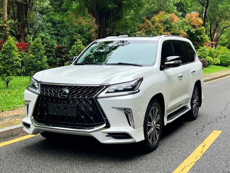 Lexus LX 2019 570 Peak Special Edition