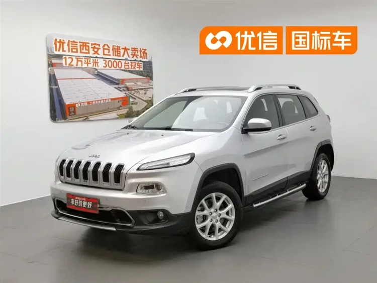 Jeep Cherokee 2016 2.4L Professional Edition