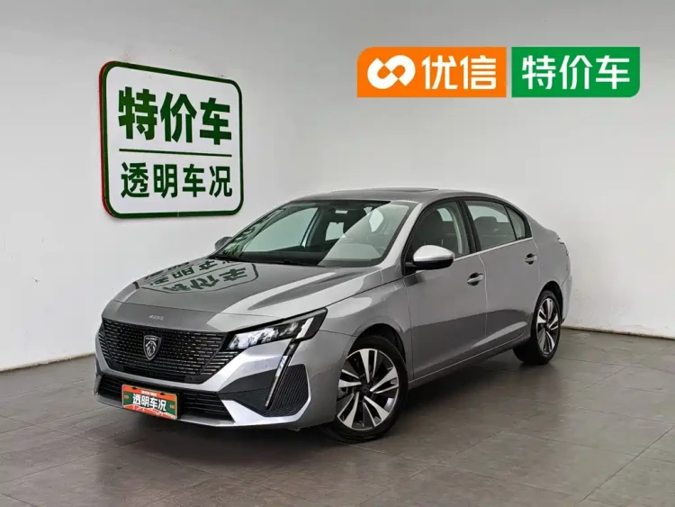 Peugeot 408 2022 1.6T Light Chaser Edition