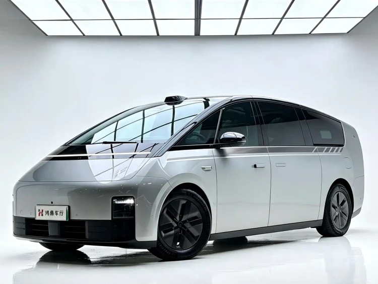 Li Auto MEGA 2024 Ultra