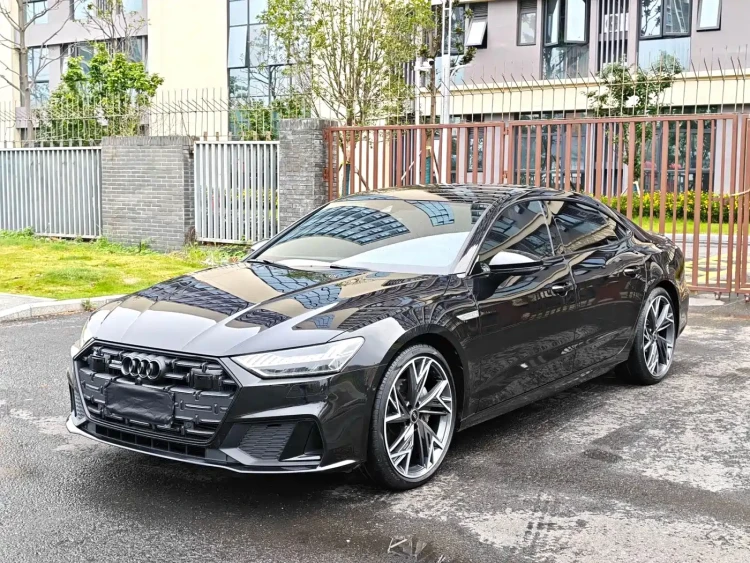 Audi A7L 2023 45 TFSI quattro S-line Black Warrior Edition
