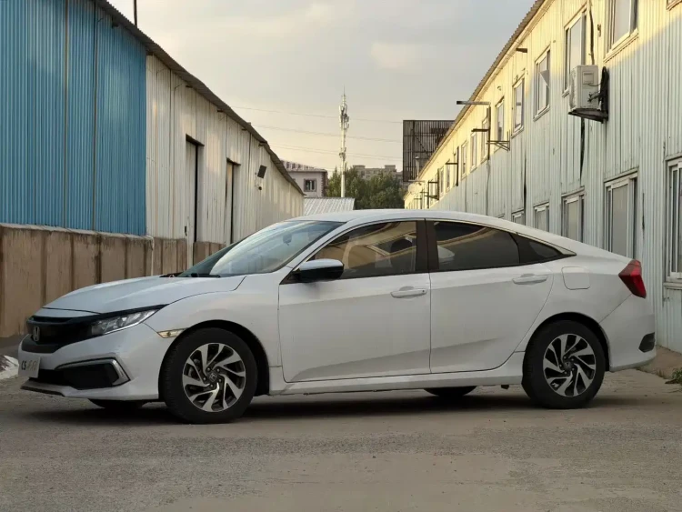 Honda Civic 2019 180TURBO CVT Shangyue Edition China V