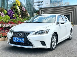 Lexus CT 2014 CT200h Elite Monochrome