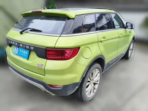 Landwind X7 2015 2.0T Panorama Premium