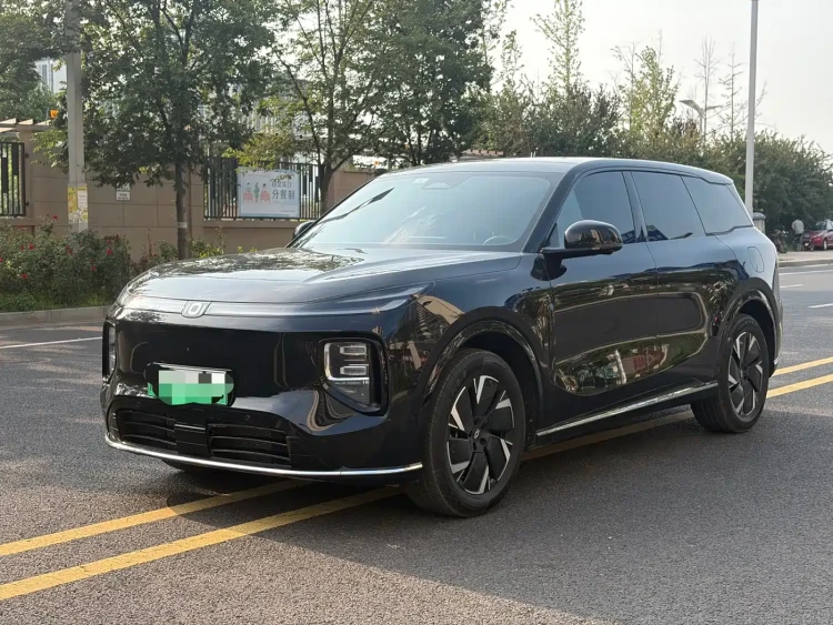 Changan Qiyuan Q07 2025 Model 215 Premium Edition