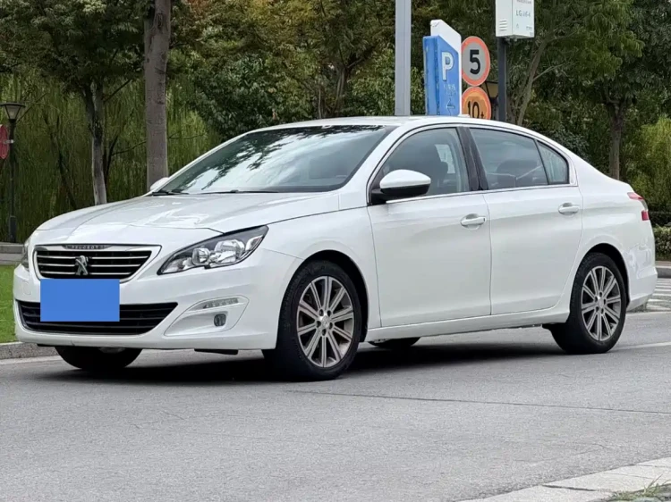 Peugeot 408 2014 1.8L Automatic Luxury Edition
