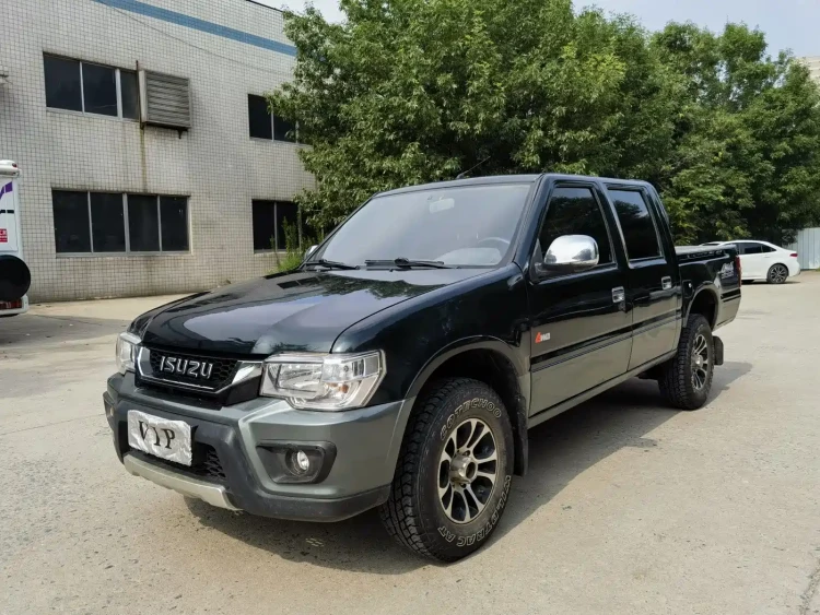 Isuzu Qingling Isuzu T17 2023 3.0T Diesel 4WD Flatbed Truck Standard Wheelbase 4KH1CT6H1