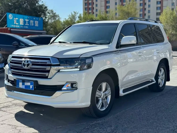 Toyota Land Cruiser (Import) 2015 4.0L V6 Middle East Limited Edition