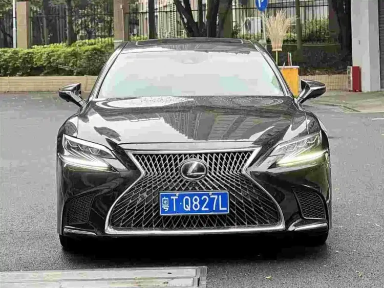 Lexus LS 2020 500h Excellence (China VI)