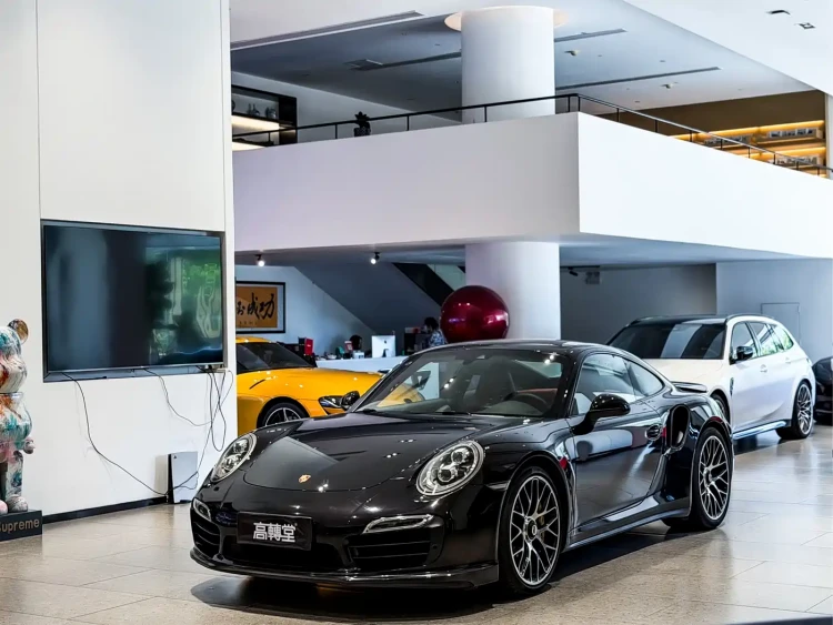 Porsche 911 2014 Turbo S 3.8T