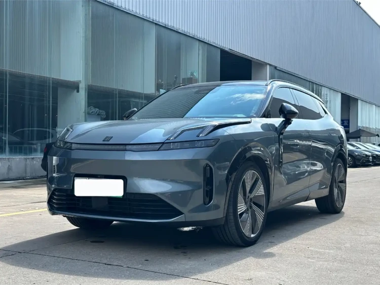 Lynk & Co 08 EM-P 2025 220km AWD Performance Halo